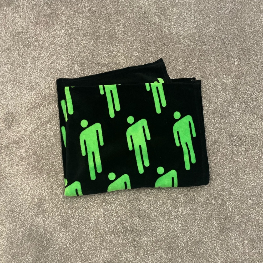 Officially licensed Billy Eilish plush blanket
